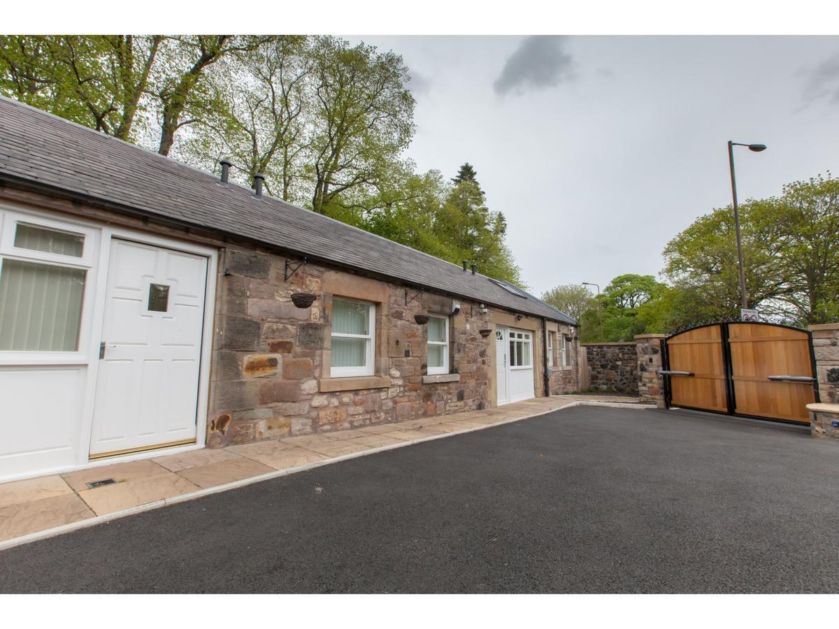 Historic Stone Built 4Br Cottage For 8 W/Parking Edinburg Exteriör bild